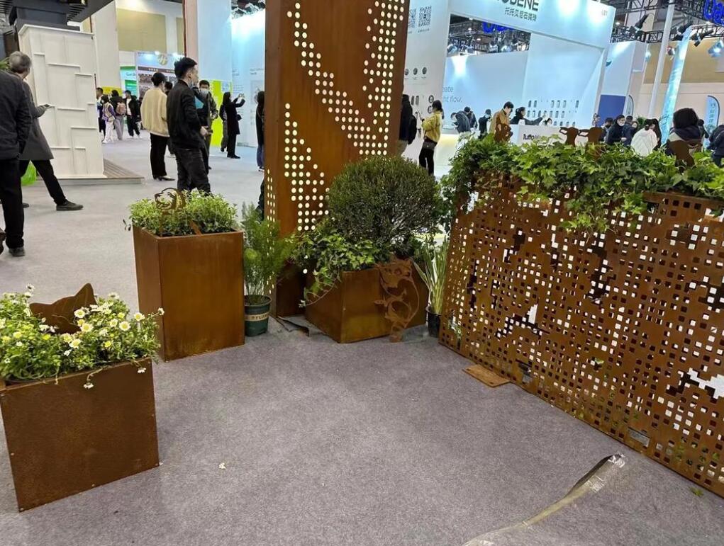 十月田镇耐候钢花箱